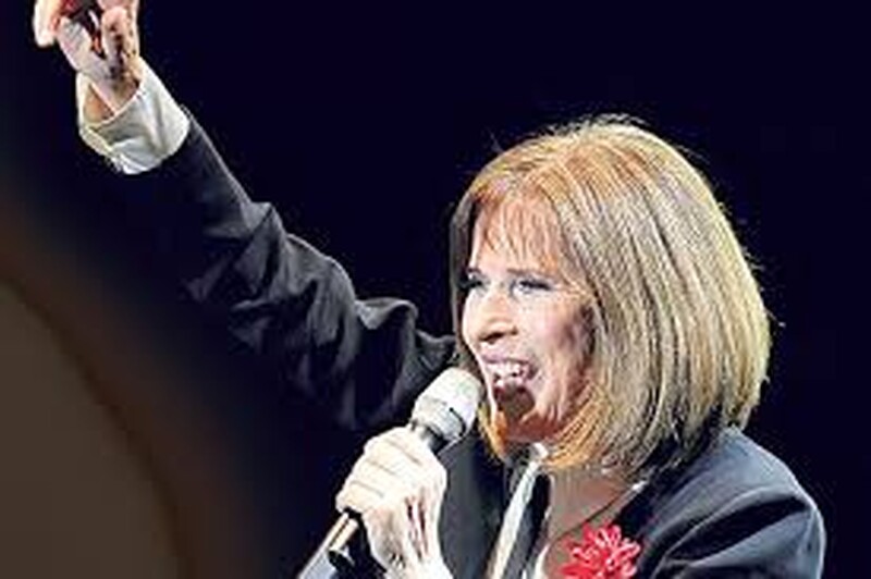 KONCZ ZSUZSA AZ ÉV LEGVICCESEBB PANASZKODÁSÁVAL JELENTKEZETT SZOLGÁLATRA A TISZA PÁRTNÁL