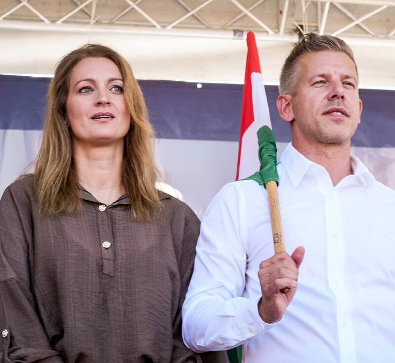 A Forsthoffer-klán seftelései Balatonfüreden: újabb gyanús szálakat találtunk Magyar Péter jelöltjének nevetséges szépségkirálynővé választása mögött