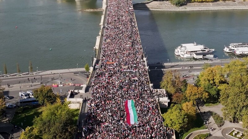 Itt a bizonyíték: hamisított térképpel próbálja az ellenzéki propagandamédia letagadni, hogy a Békemeneten elsöprően sokkal többen voltak 