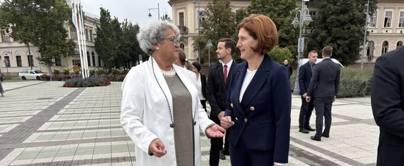 Egy baloldali agrároligarcha barátnőjét indítja a Hajdúságban Magyar Péter