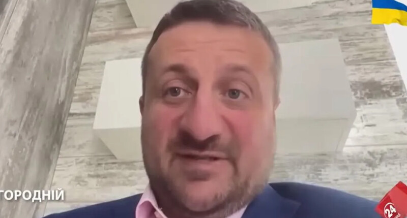 Itt az új ukrán célpont: Zelenszkij tanácsadója az OTP-t akarja tönkretenni - videó