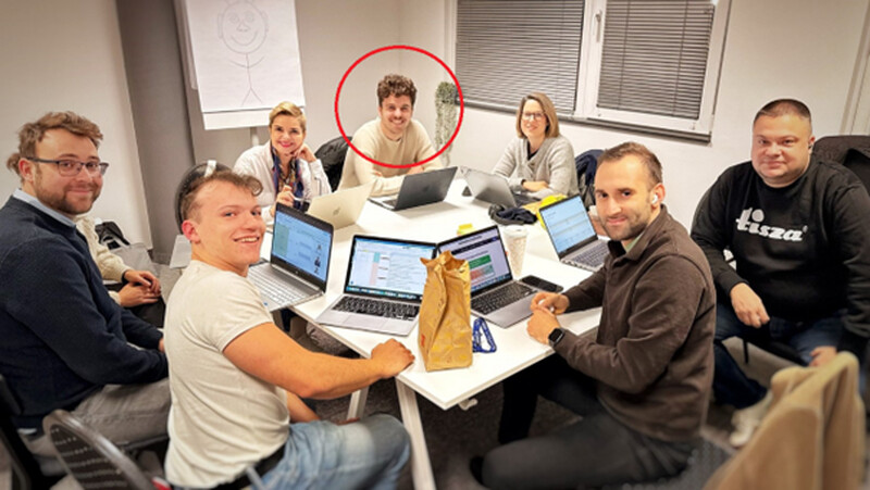 Tiszás ügynökbotrány: újabb gyanús ukránpárti figurát azonosíthattunk Magyar Péter környékén