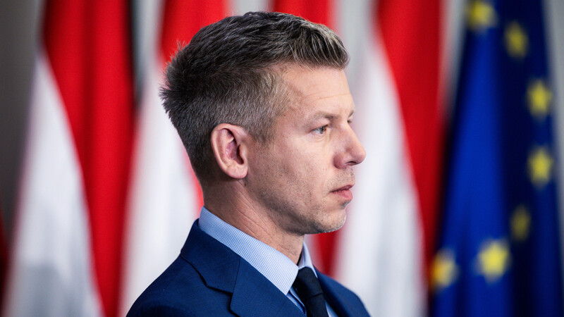 A Tisza politikusai és szakértői is támadták a rezsicsökkentést, Magyar Péter mégis a kiterjesztéséről beszél - ki mond igazat? 